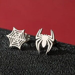 Spider Web Stainless Steal Stud Earrings NWT